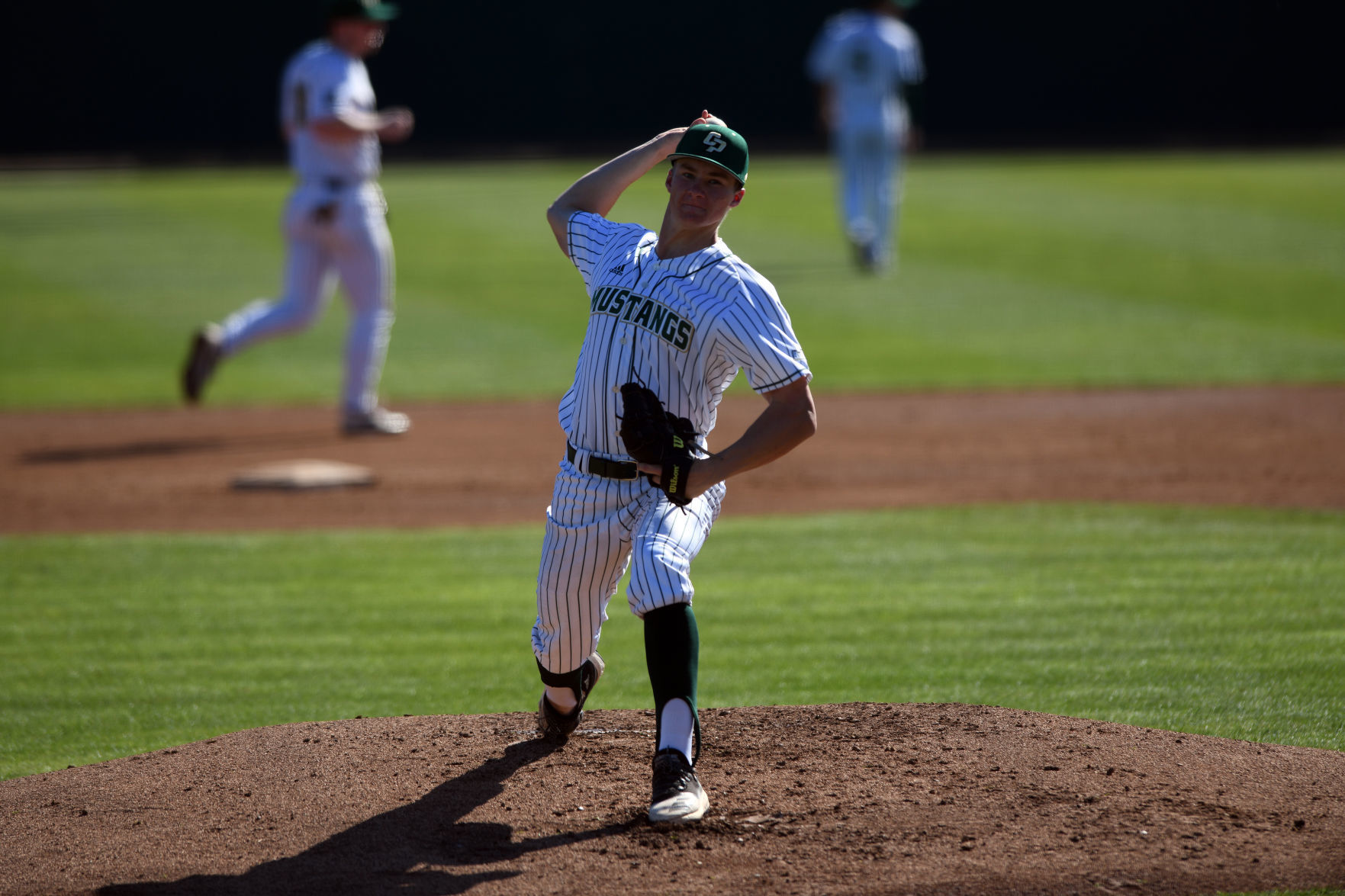 Photos: Cal Poly hosts annual alumni game